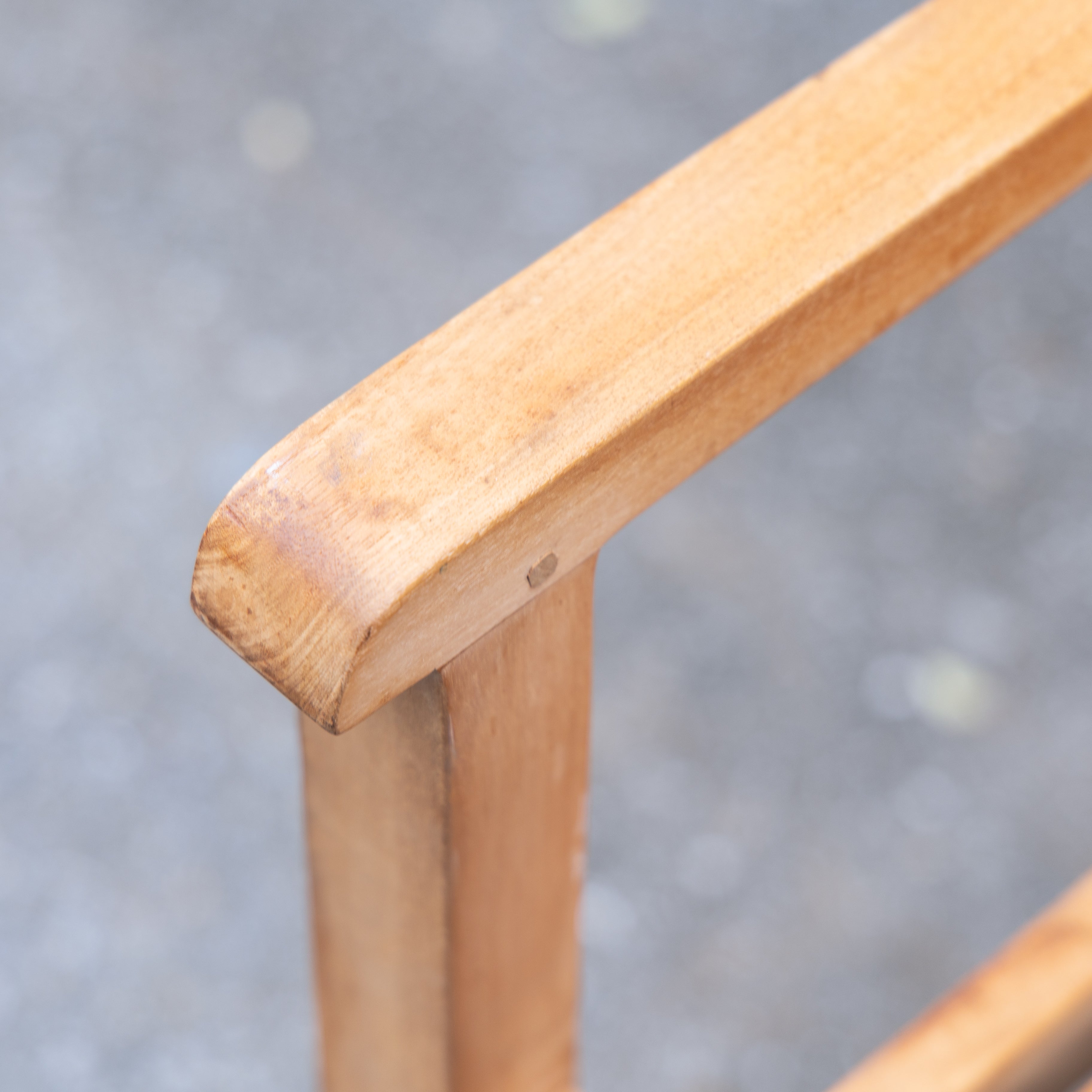 シンプルスタッキングチェア 36711 ジャービス商事［F-642］