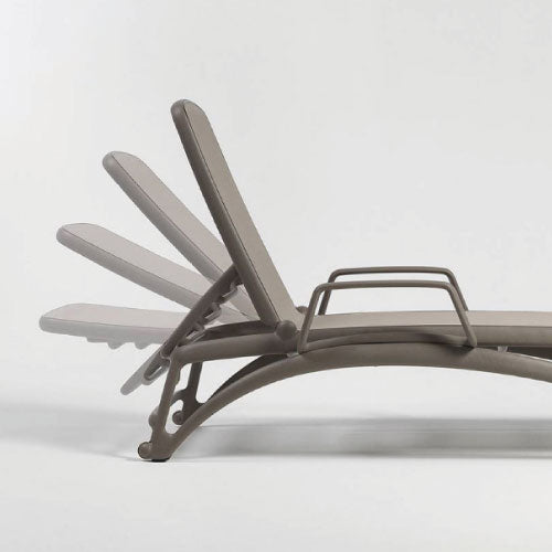 【関東地域限定販売商品】ナルディ アトランティコ リクライニングチェアー（カラー：2色）［F-831］